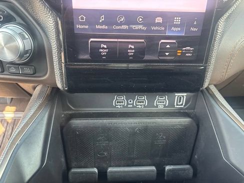 Used 2025 RAM 1500 Limited AWD/4WD image 36