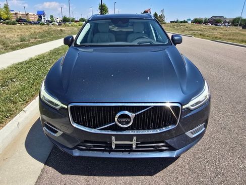 Used 2019 Volvo XC60 T8 Momentum w/ Advanced Package AWD/4WD image 8