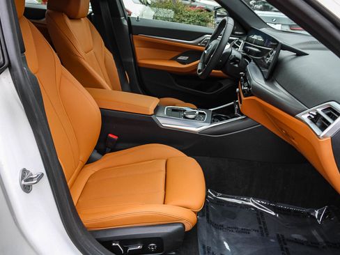 Certified 2025 BMW i4 xDrive40i AWD/4WD image 16
