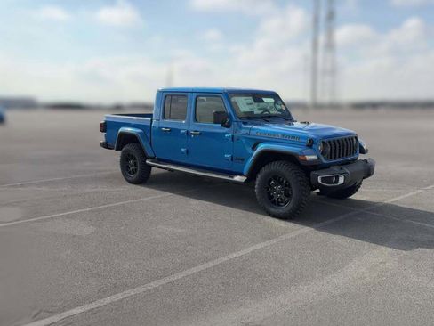 New 2026 Jeep Gladiator Sport image 16