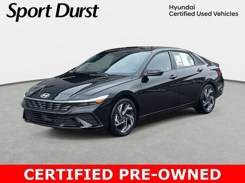 Certified 2025 Hyundai Elantra SEL FWD image 1