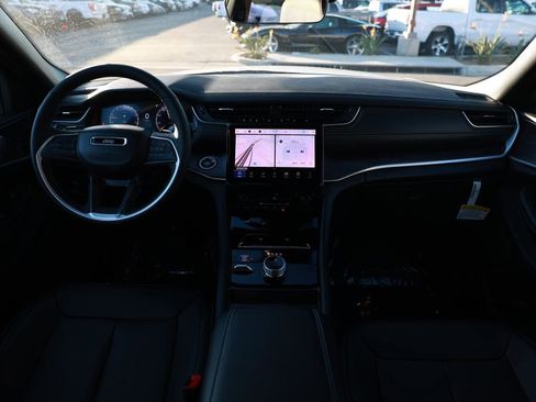 New 2025 Jeep Grand Cherokee L Limited image 20