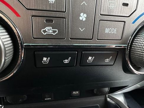 Used 2018 Toyota Tundra 1794 Edition image 31