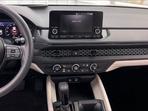 Certified 2023 Honda Accord LX image 6