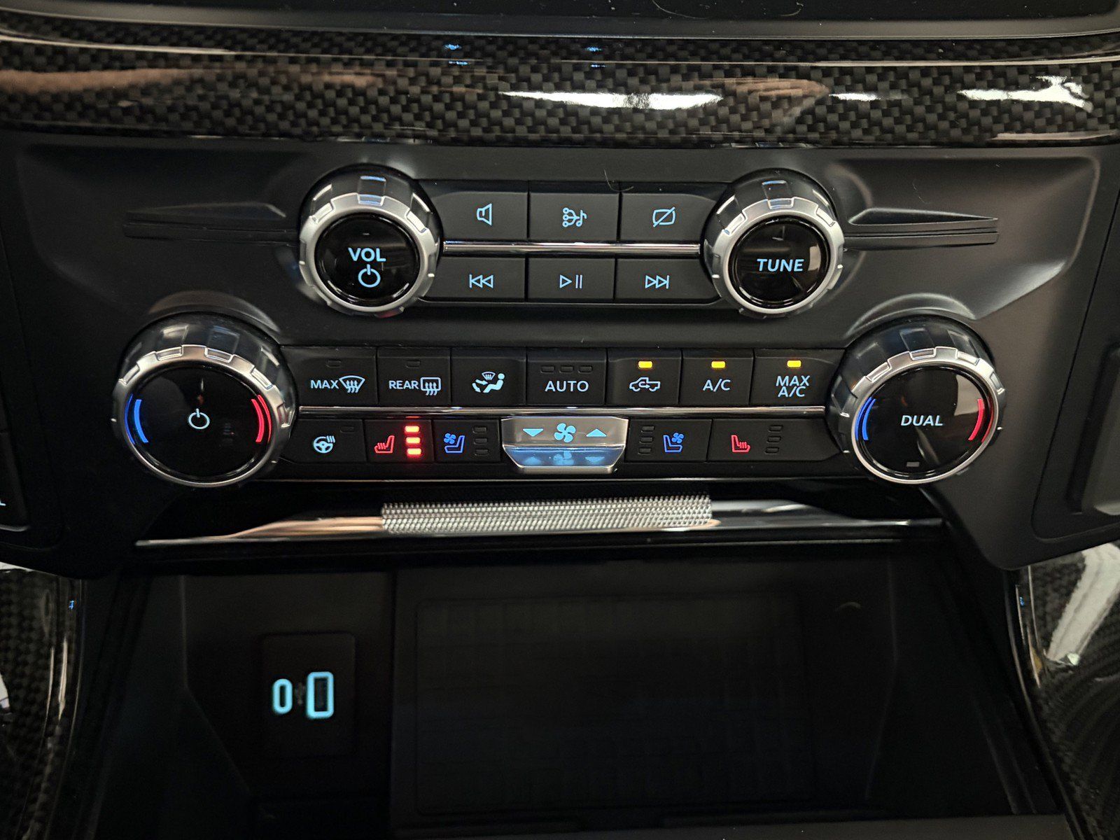 Used 2022 Ford F150 Lariat w/ Equipment Group 502A High AWD/4WD image 15
