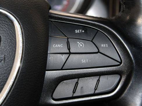 Used 2022 Dodge Charger SXT RWD image 33