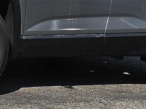 Used 2026 Chevrolet Equinox LT AWD/4WD image 25