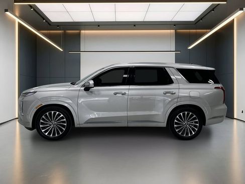 Certified 2025 Hyundai Palisade Calligraphy AWD/4WD image 2