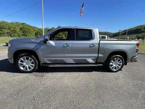 New 2026 Chevrolet Silverado 1500 High Country w/ High Country Premium Package AWD/4WD image 4