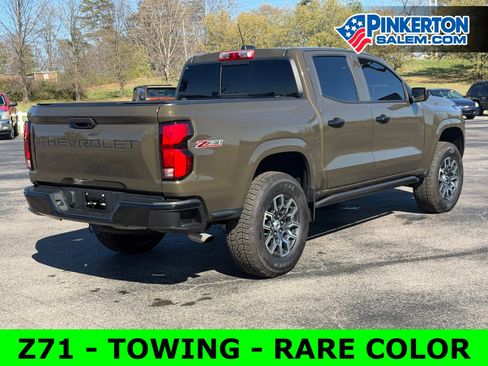 Used 2023 Chevrolet Colorado Z71 w/ Z71 Convenience Package 2 AWD/4WD image 4