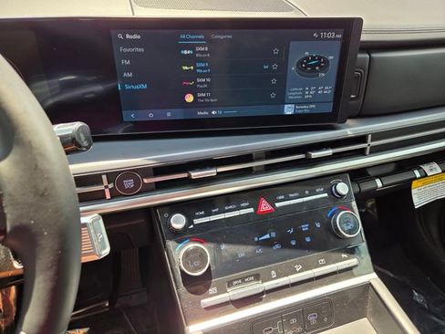 Used 2024 Hyundai Santa Fe SEL FWD image 22