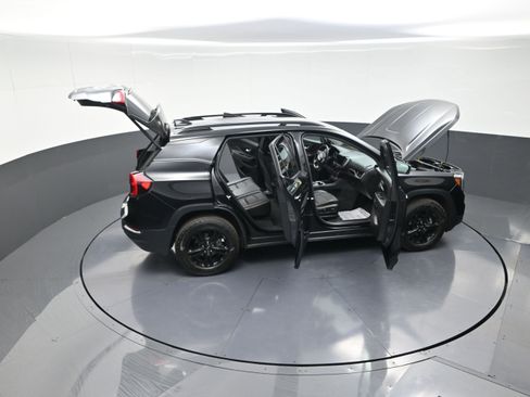 Used 2024 GMC Terrain AT4 image 14