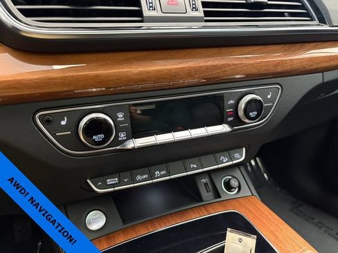 Used 2021 Audi Q5 2.0T Premium Plus w/ Premium Plus Package AWD/4WD image 19