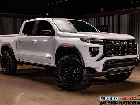 Used 2023 GMC Canyon AT4 image 1