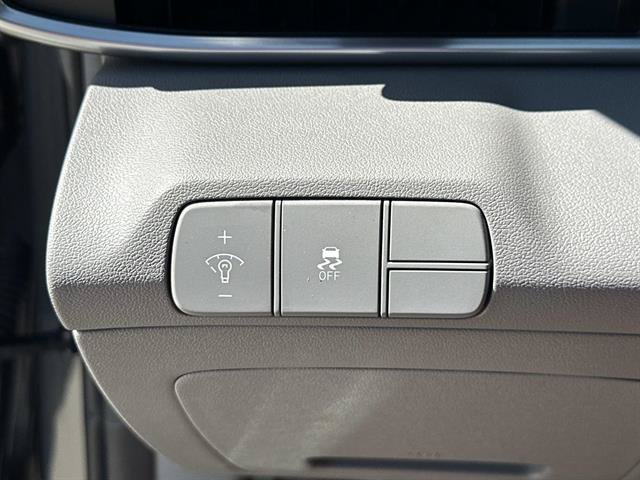 New 2026 Hyundai Elantra Sport FWD image 20
