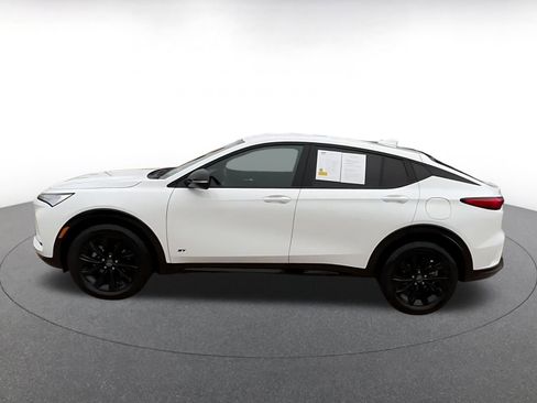 Used 2025 Buick Envista Sport Touring image 10