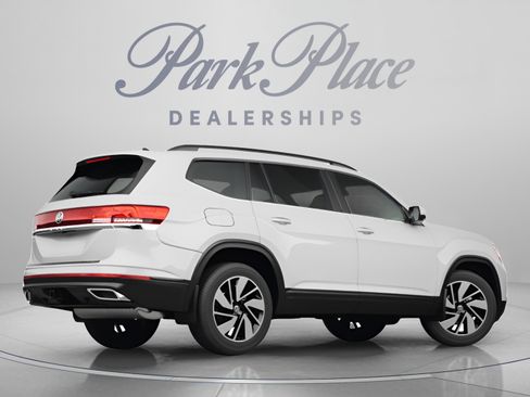 Used 2026 Volkswagen Atlas SE FWD image 7
