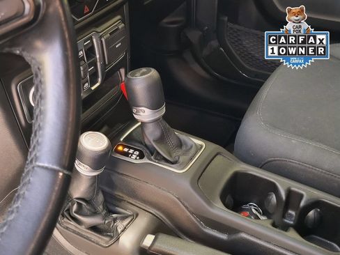 Used 2022 Jeep Wrangler Unlimited Sport AWD/4WD image 19