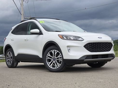 Used 2021 Ford Escape SEL AWD/4WD image 2
