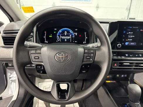 New 2026 Toyota Camry LE AWD/4WD image 26