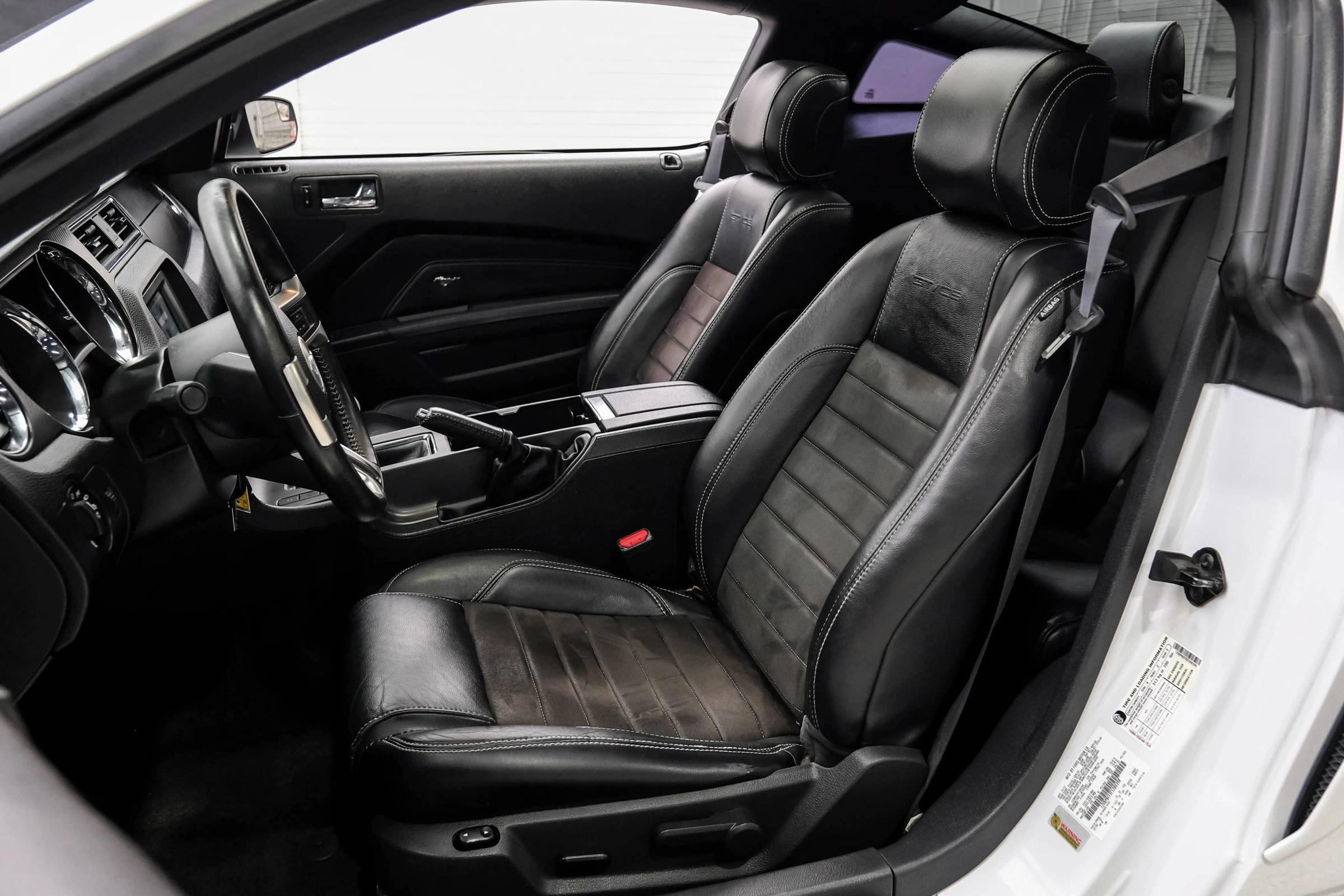 Used 2014 Ford Mustang GT Premium w/ Electronics Package RWD image 39
