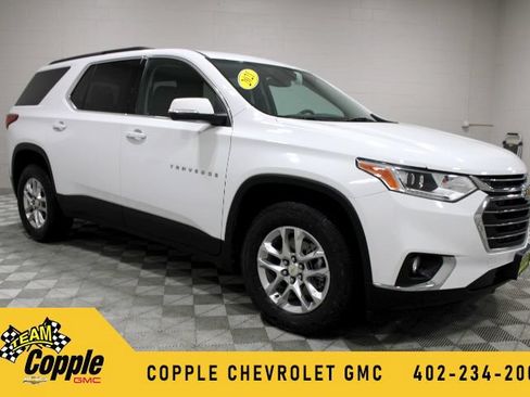Used 2021 Chevrolet Traverse LT AWD/4WD image 1