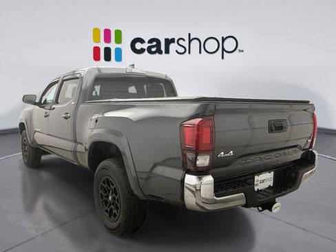 Used 2022 Toyota Tacoma SR5 AWD/4WD image 3