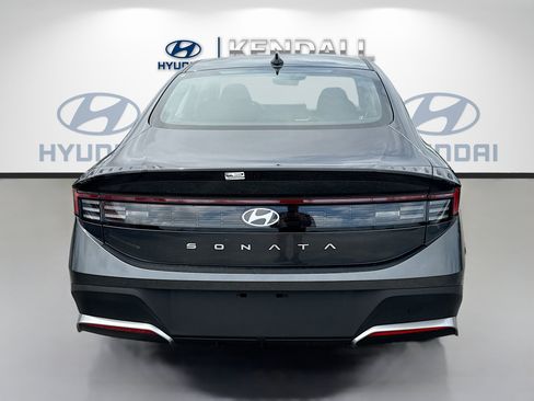 New 2026 Hyundai Sonata SE FWD image 5