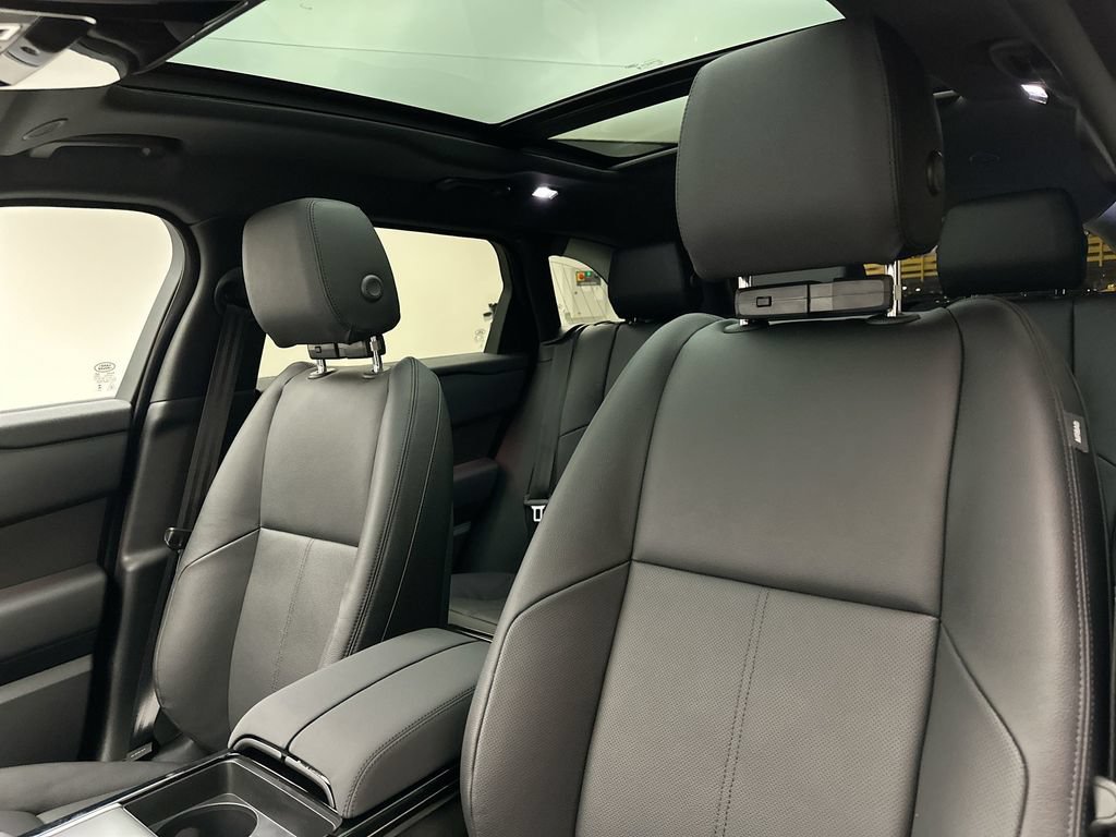 Certified 2026 Land Rover Range Rover Velar S AWD/4WD image 9