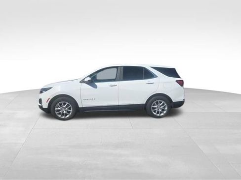Used 2024 Chevrolet Equinox LT w/ LPO, Floor Liner Package FWD image 28