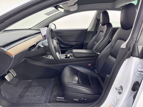 Used 2021 Tesla Model 3 Standard Range Plus image 17