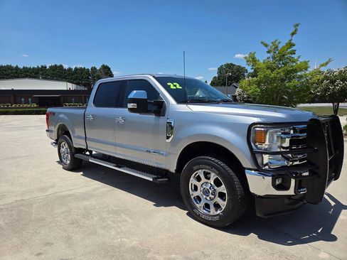 Used 2022 Ford F250 Lariat w/ Chrome Package AWD/4WD image 5