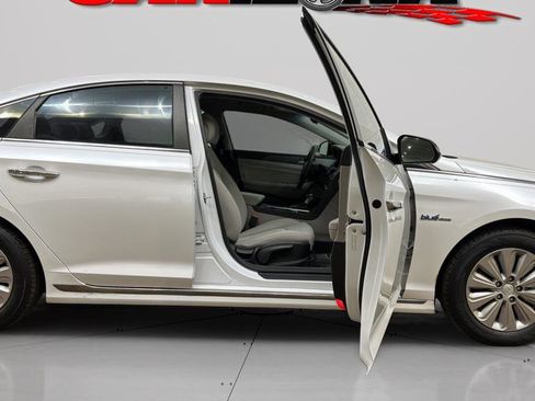 Used 2017 Hyundai Sonata SE image 17