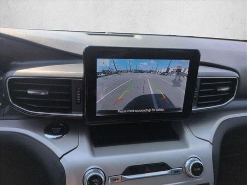 Used 2024 Ford Explorer XLT w/ Equipment Group 202A image 14