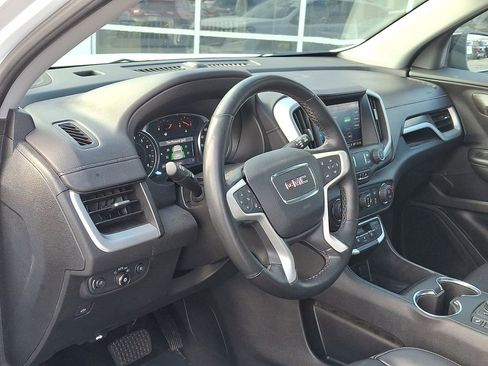Used 2023 GMC Terrain SLT w/ Elevation Edition image 10
