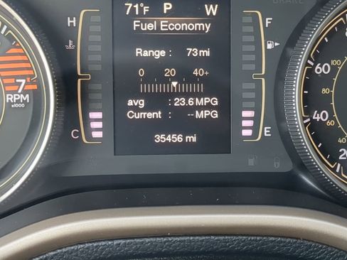 Used 2018 Jeep Cherokee Latitude w/ Safety Group FWD image 66