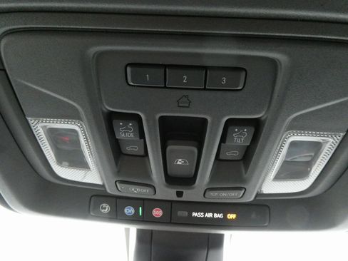 Used 2021 Chevrolet Silverado 1500 High Country w/ Safety Package II image 31