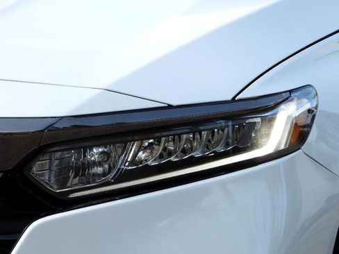 Used 2020 Honda Accord Sport image 5