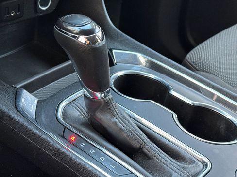 Used 2020 Chevrolet Traverse LS image 16