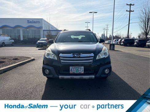 Used 2014 Subaru Outback 2.5i Limited w/ Moonroof Package image 10