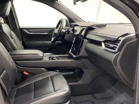 Used 2024 GMC Acadia Elevation image 21