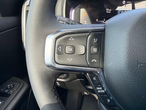 Used 2025 RAM 1500 Big Horn AWD/4WD image 17