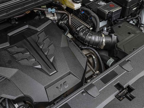Certified 2025 Kia Carnival SX Prestige FWD image 29