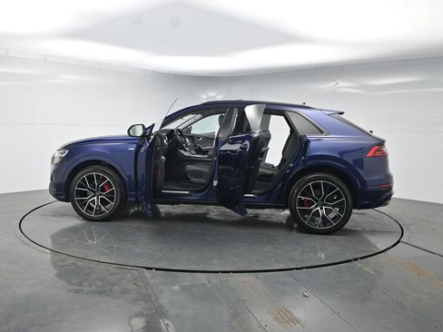 Used 2020 Audi Q8 Premium Plus w/ Premium Plus Package AWD/4WD image 39