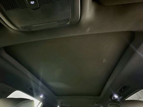 Used 2020 Cadillac XT6 Premium Luxury AWD/4WD image 25