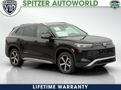 New 2025 Volkswagen Tiguan SE