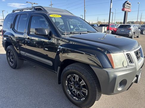 Used 2015 Nissan Xterra S w/ Value Package image 7