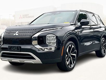 Used 2024 Mitsubishi Outlander SE Black Edition