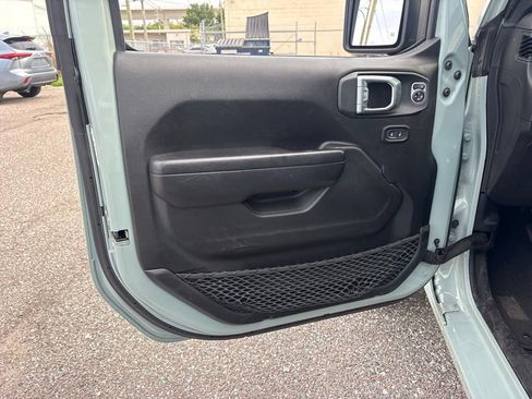Used 2024 Jeep Wrangler Unlimited AWD/4WD image 10