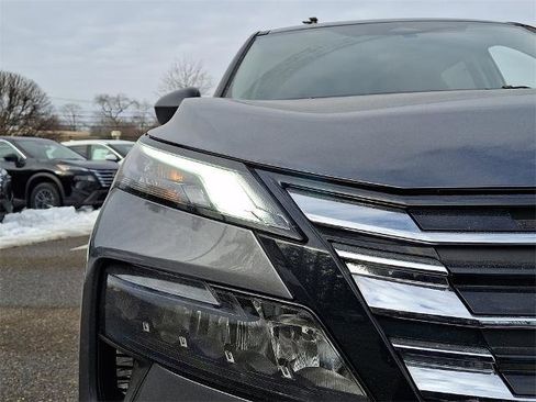 Certified 2025 Nissan Rogue S image 11